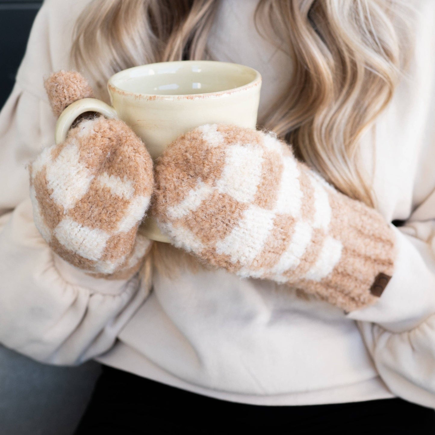 Checkered Mittens