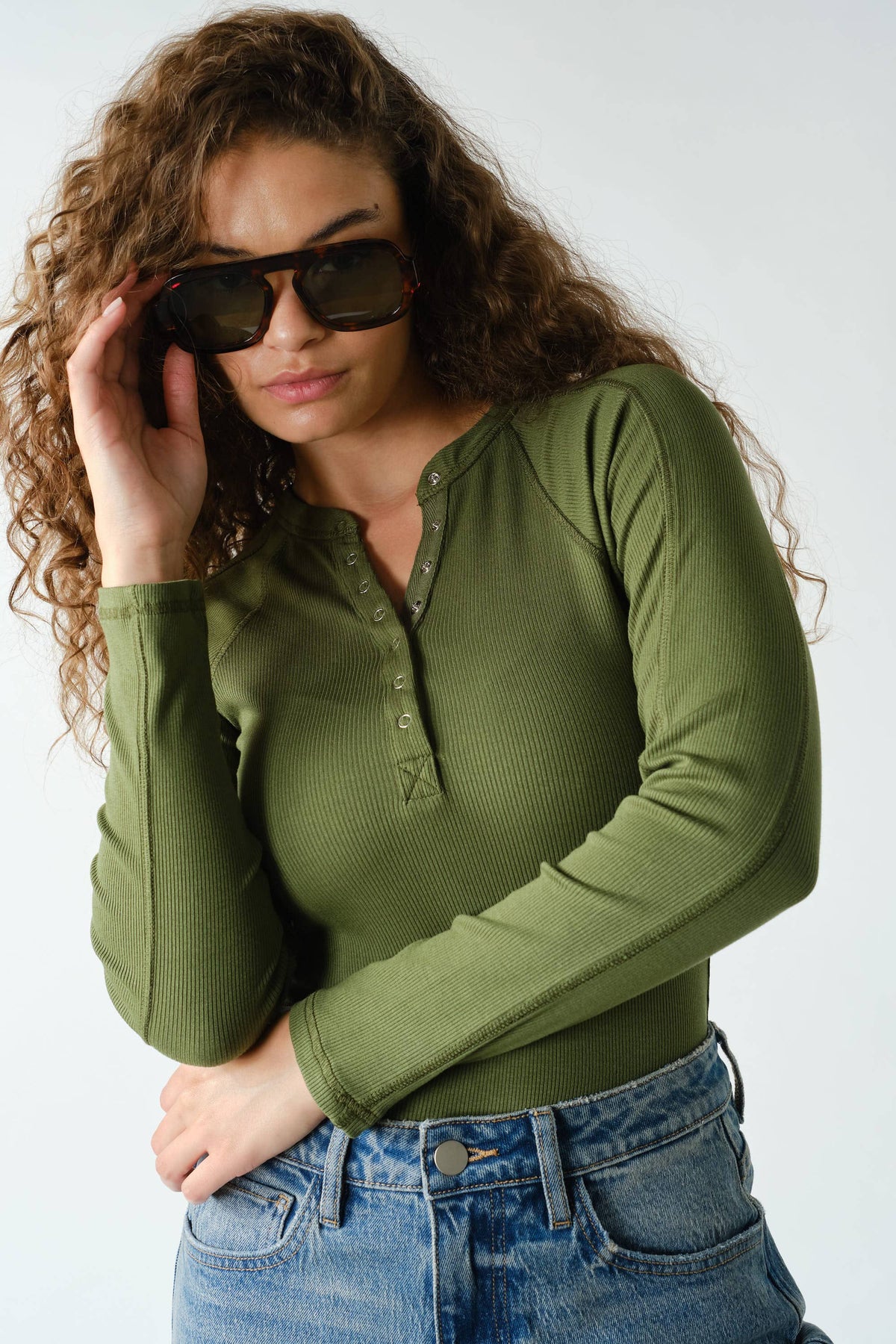 Essential Long-Sleeved Micro-Ribbed Henley Top