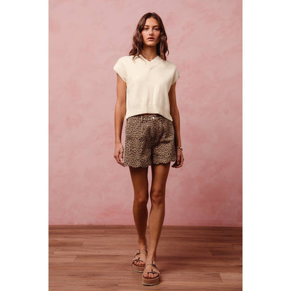 Scallop Hem Leopard Shorts