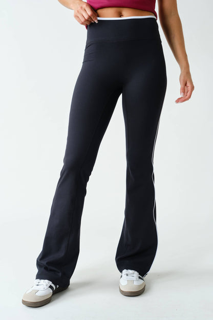 Venice Contrast-Piping Flare Pants