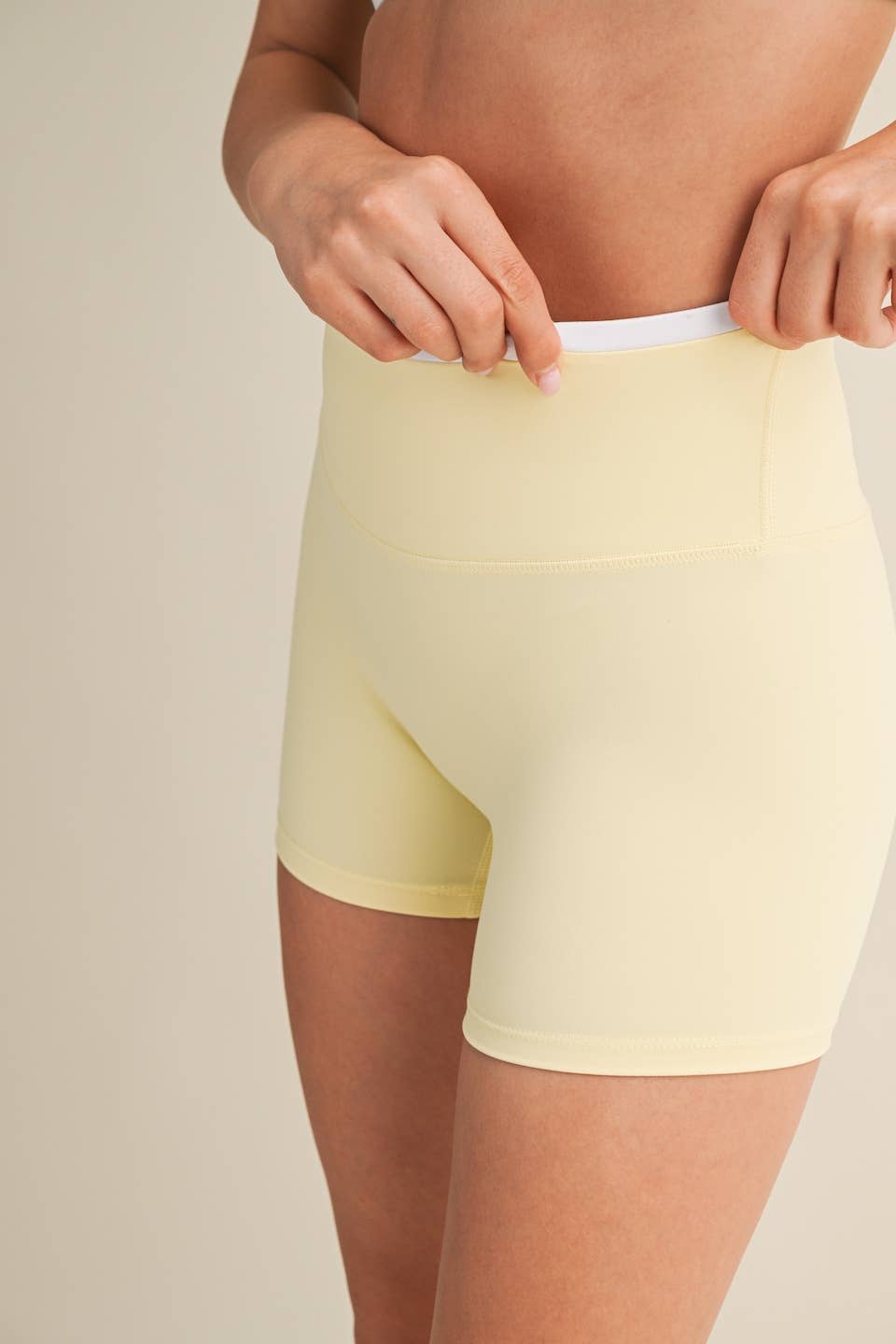 Contrast Binding Biker Shorts
