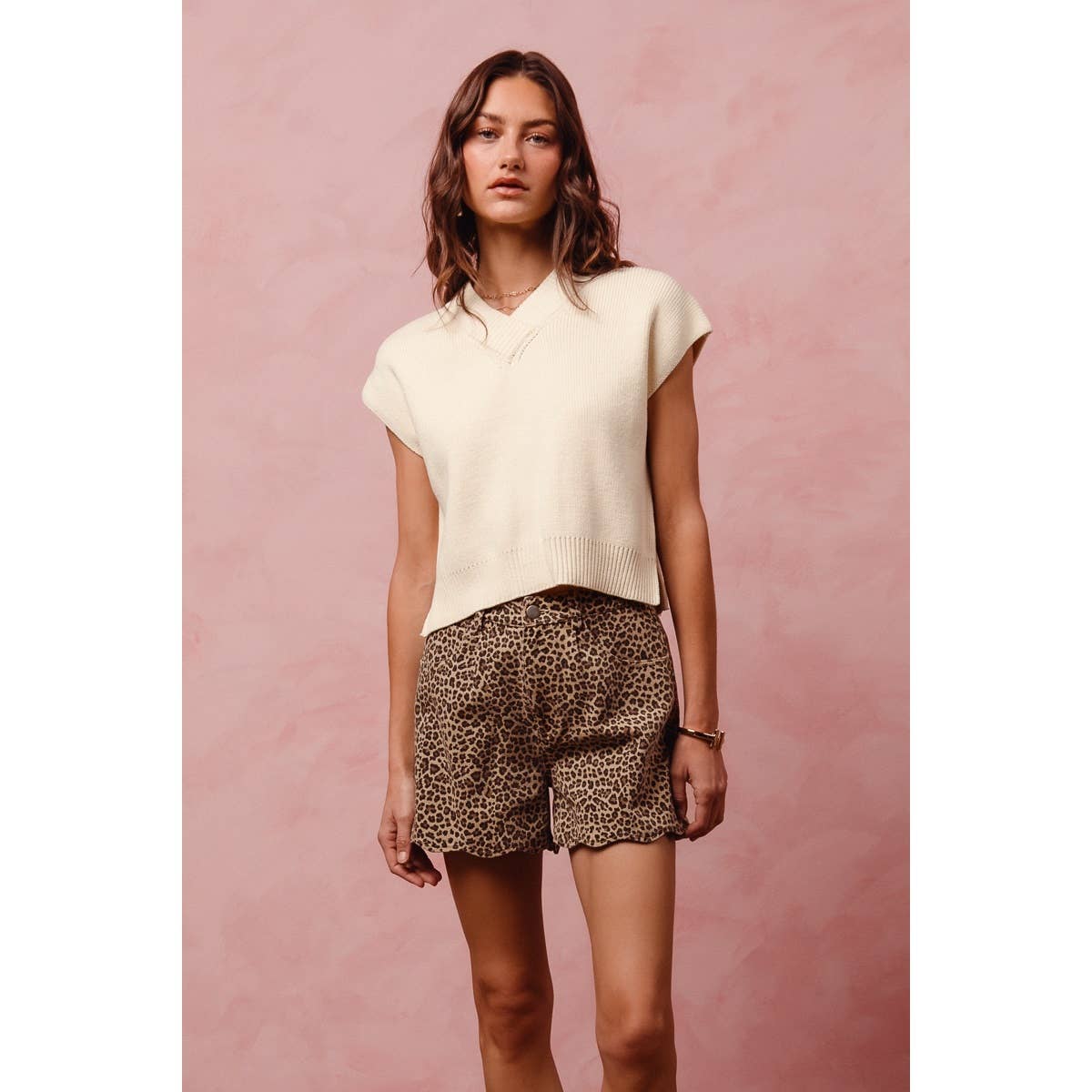 Scallop Hem Leopard Shorts