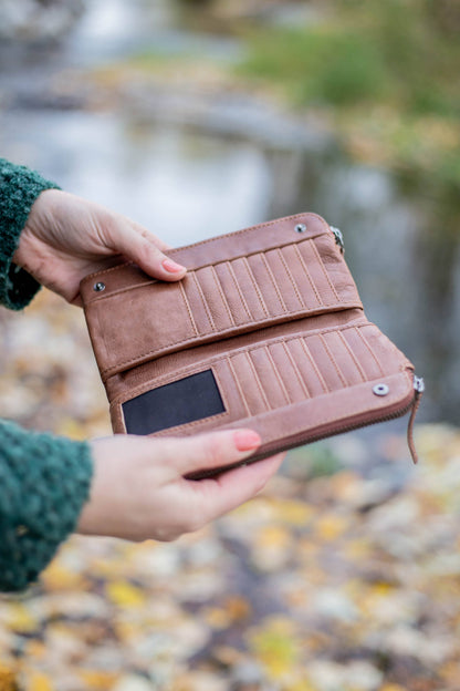 Elena Wallet
