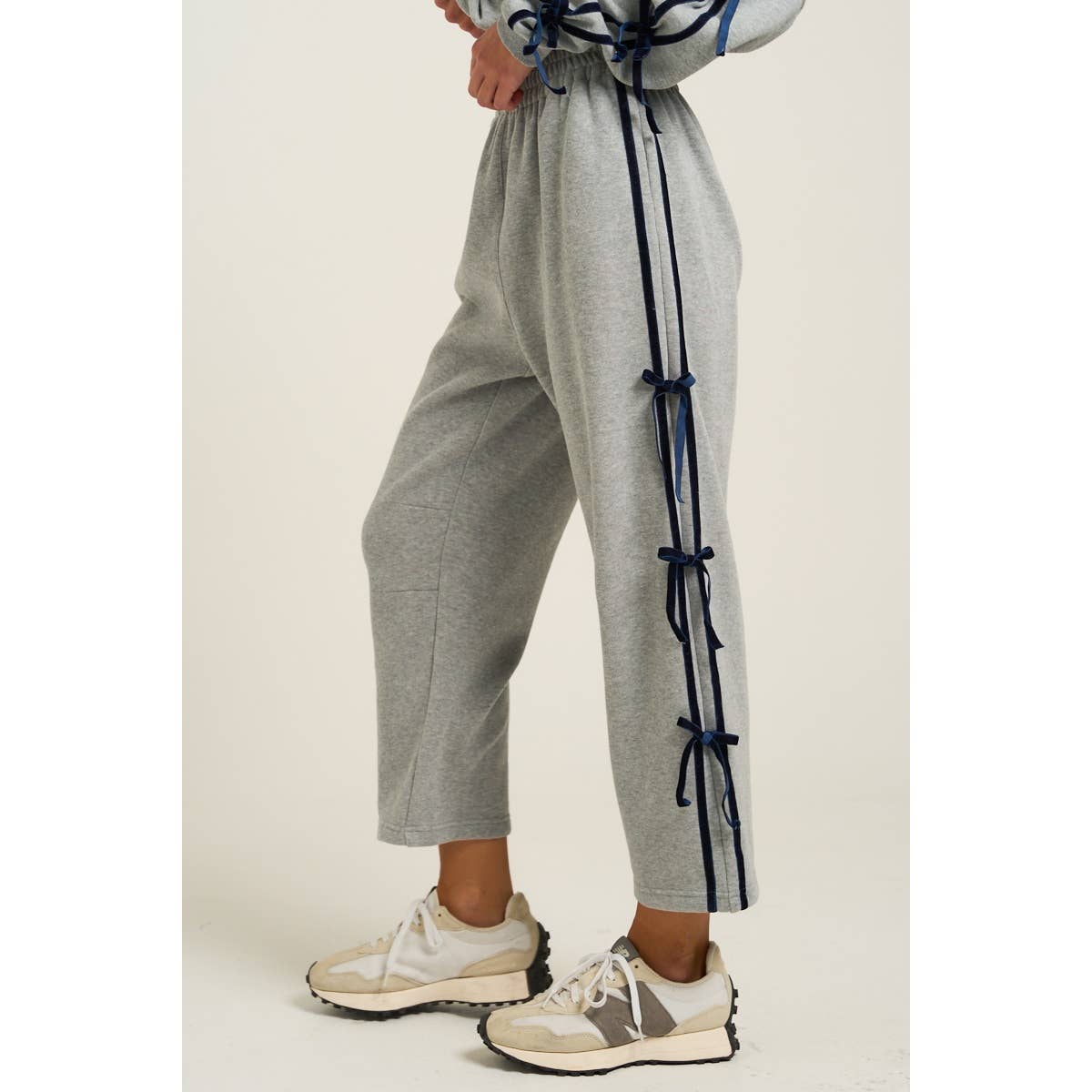 Bow Side Trim Pants
